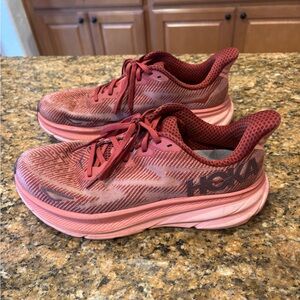 HOKA Clifton 9 Running Shoes